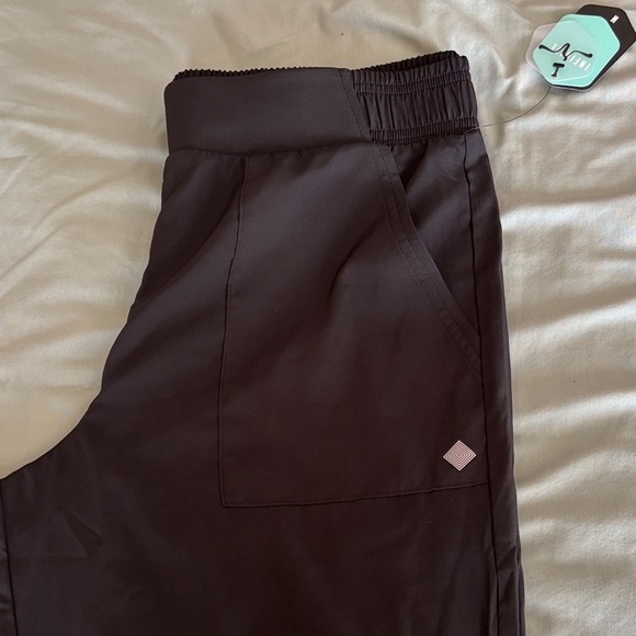 Black Athletic Pant M- lightweight performance wear - Picture 2 of 3